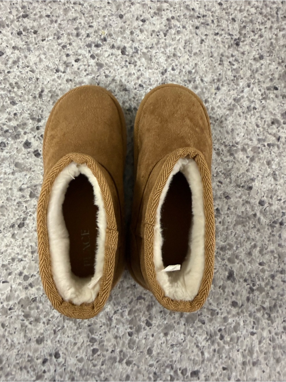 SHEIN Kids Chestnut Tan Plush-Lined Boot Slippers